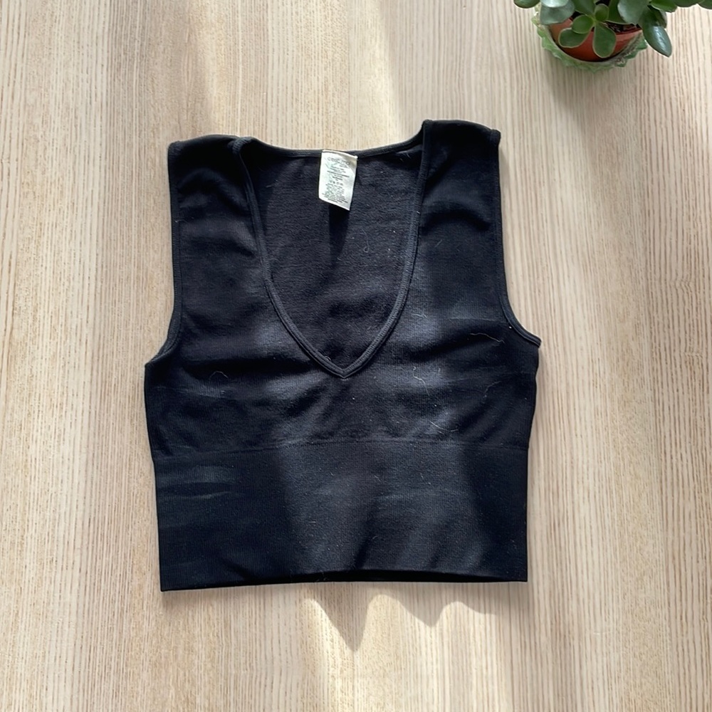 ✨4 for $30✨Black Crop Top for Women